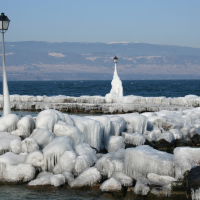 Le lac Léman gelé